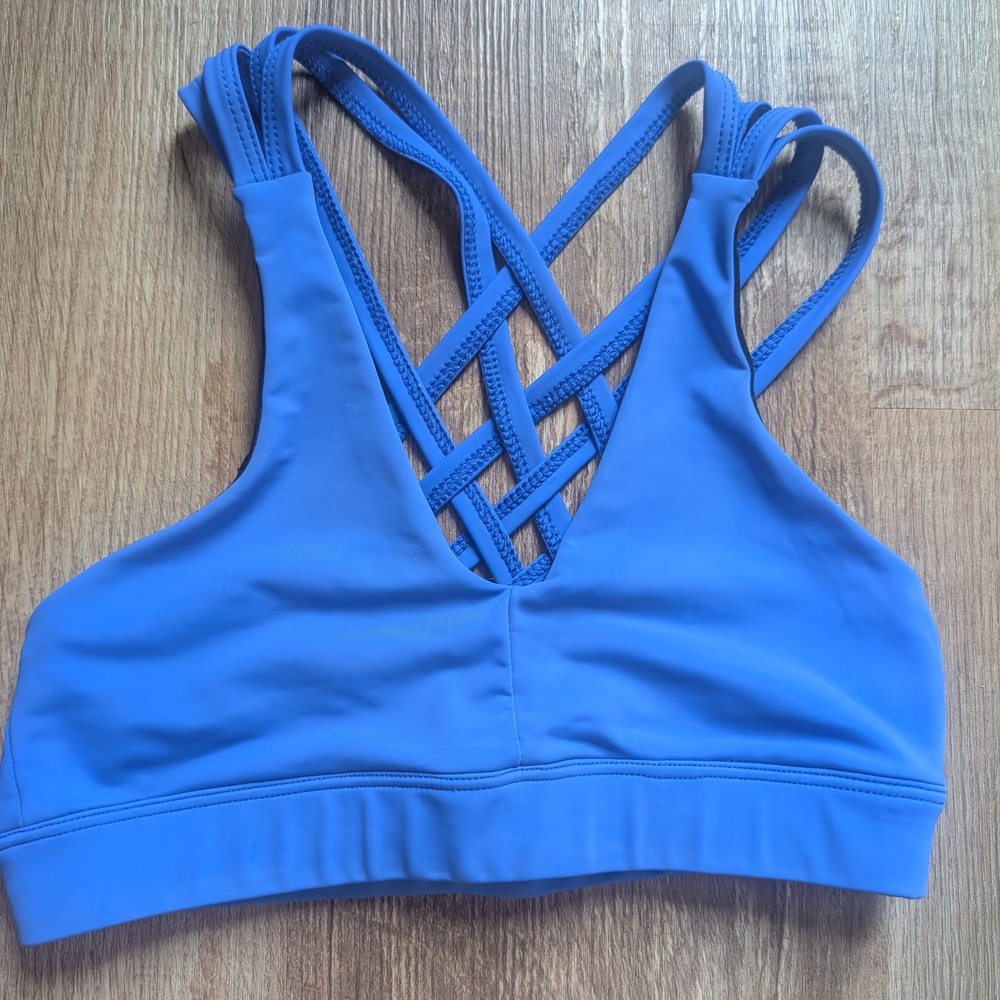Daroch Size 12 Blue Strappy Sports Bra
